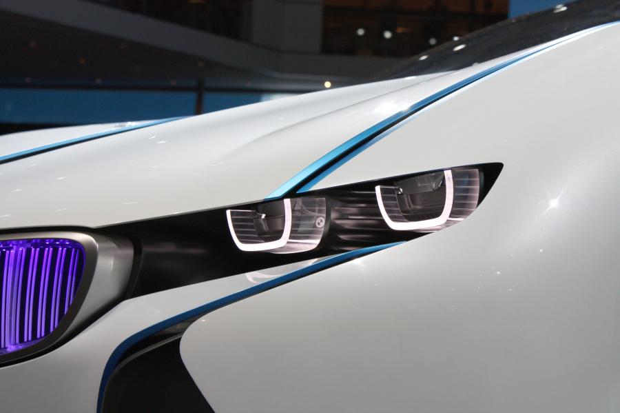  BMW Vision EfficientDynamics Concept 2009 года  (фото 118 из 206)